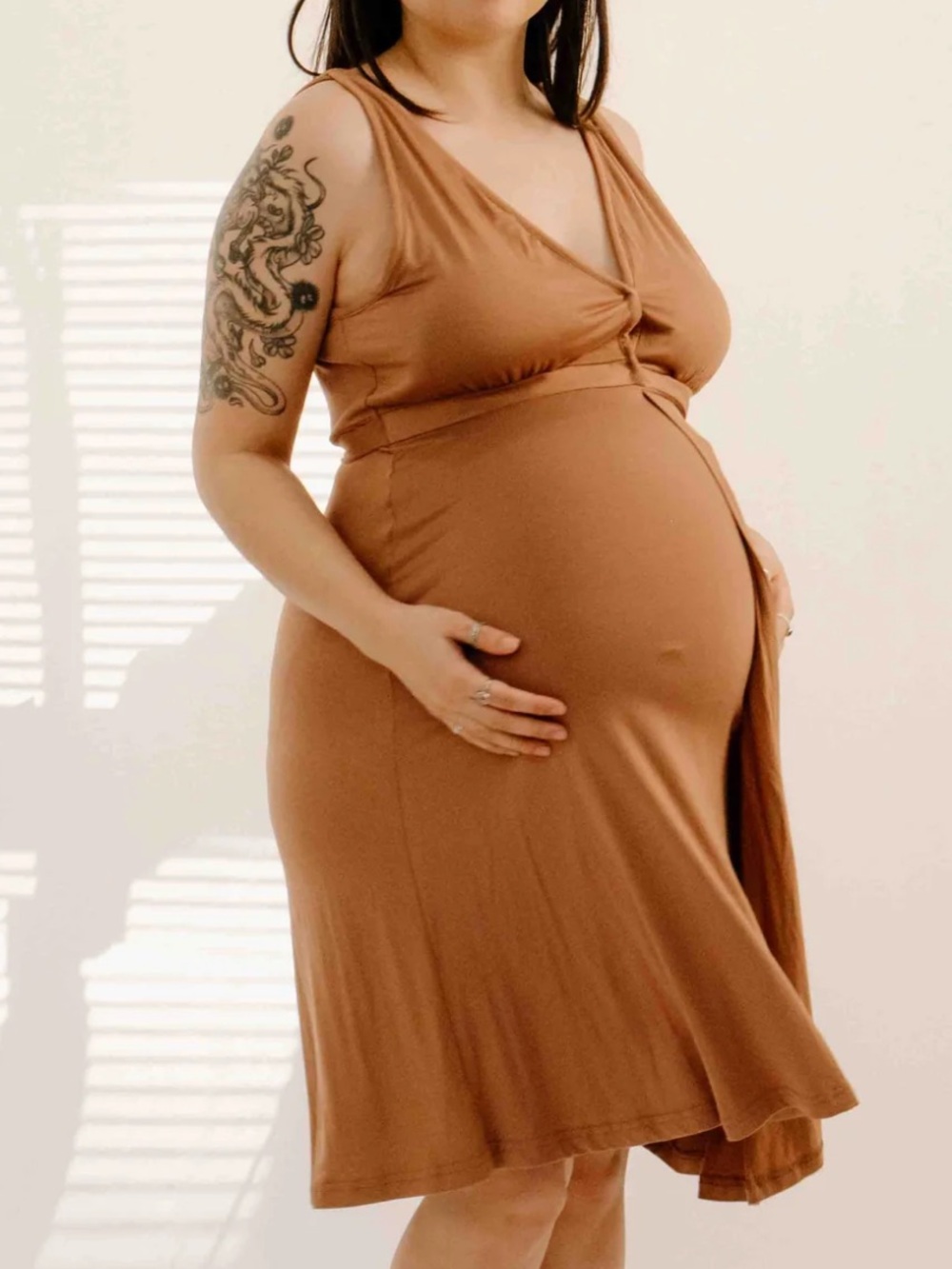Lila Laborwear Juliet Labor Gown Caramel Tan Brown Small